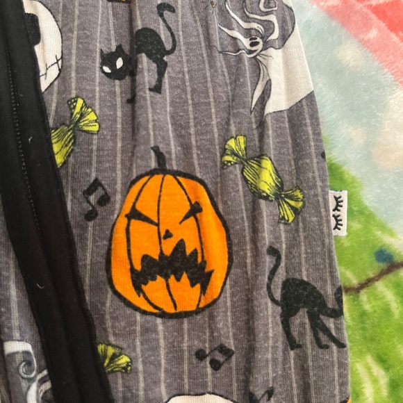 B19  Little Sleepies X Nightmare Before Christmas - Picture 3 of 6